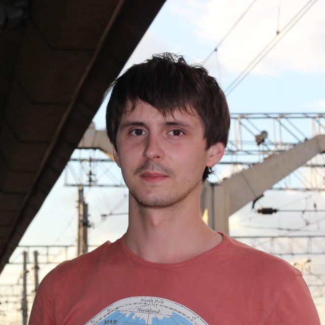 Антон Лапынин