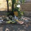 мусор возле постамента памятника Ленину
