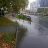 въезд возможен только через пешеходную зону