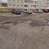 перед магазином Ярмарка
