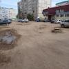 за магазином Пятерочка