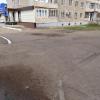 возле дома Д.Бедного 81