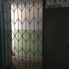 Дверь преграждающая путь к мусоропроводу